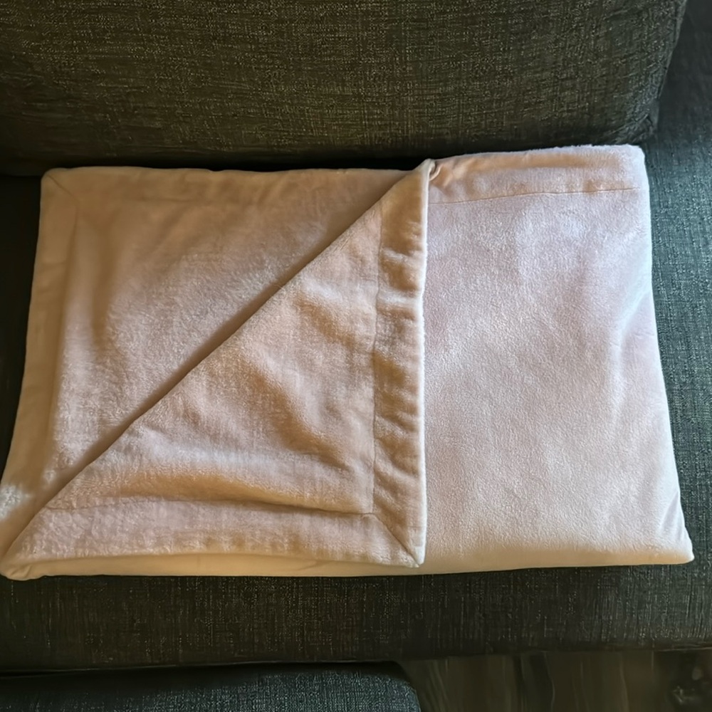 Pink velvet blanket.